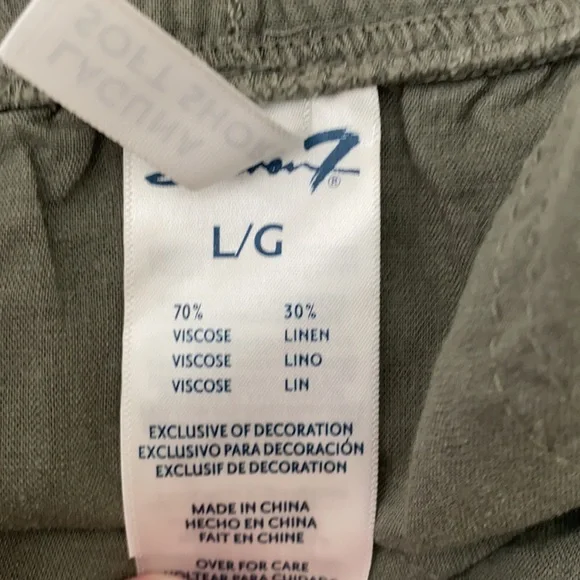 Seven7 green “Laguna” soft pull on shorts Size Large NWT. - Picture 9 of 10